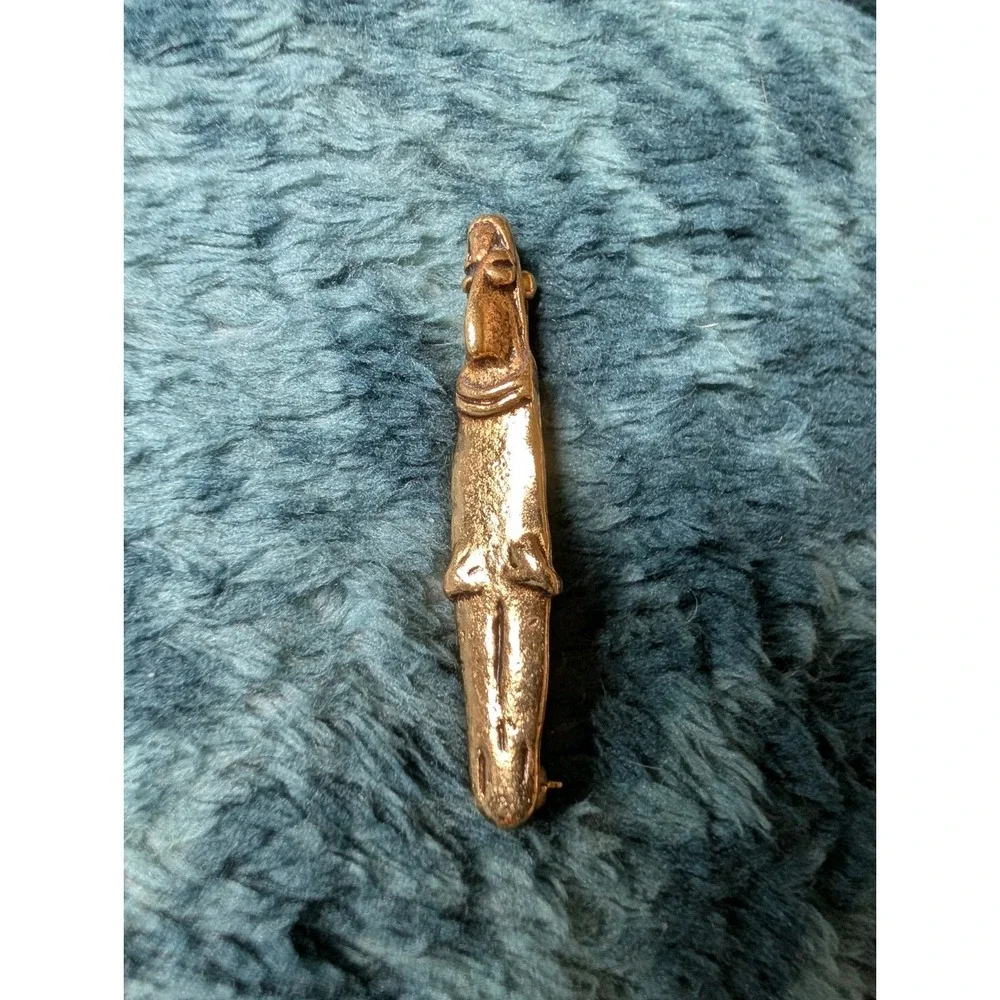vintage ALVA MuseumReplica pin brooch gold tone Inca Mama-KunaSculpture